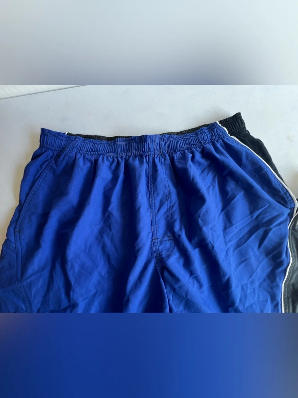 SPEEDO MEN’S TRUNKS SIZE XL ROYAL BLUE/BLACK COLORBLOCK DESIGN WATERPROOF POCKET